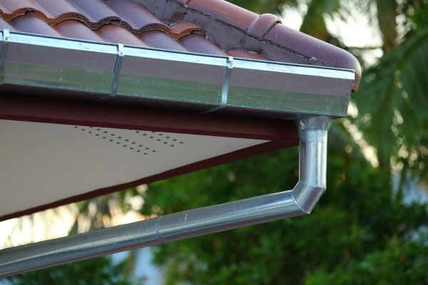 Metal Gutter Repair in Collierville