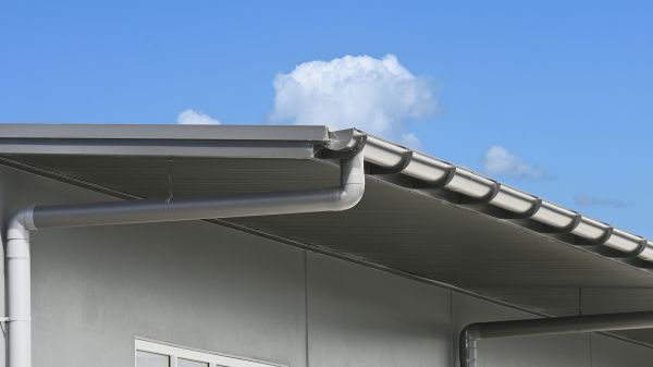 Eavestrough Service in Collierville